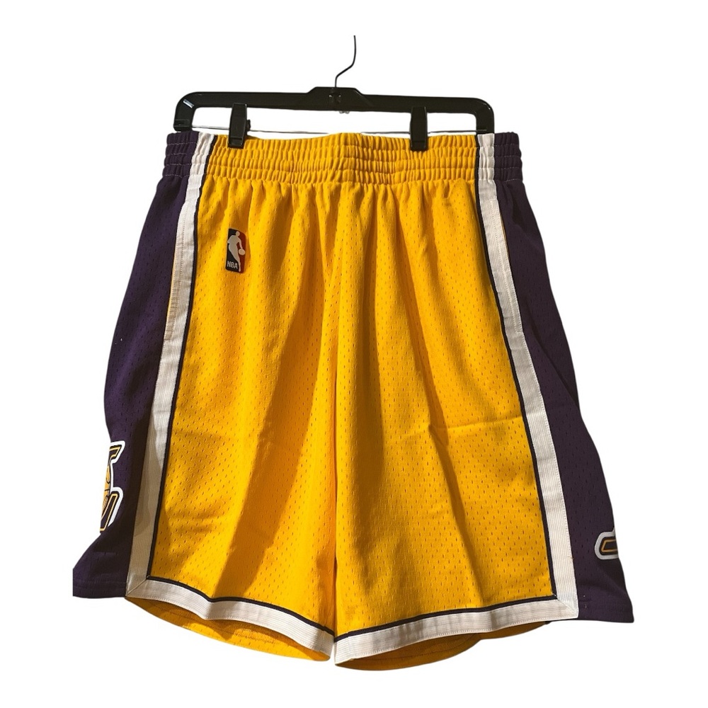 Mitchell & Ness
Men's Los Angeles Lakers Swingman Shorts NWT - Picture 3 of 8